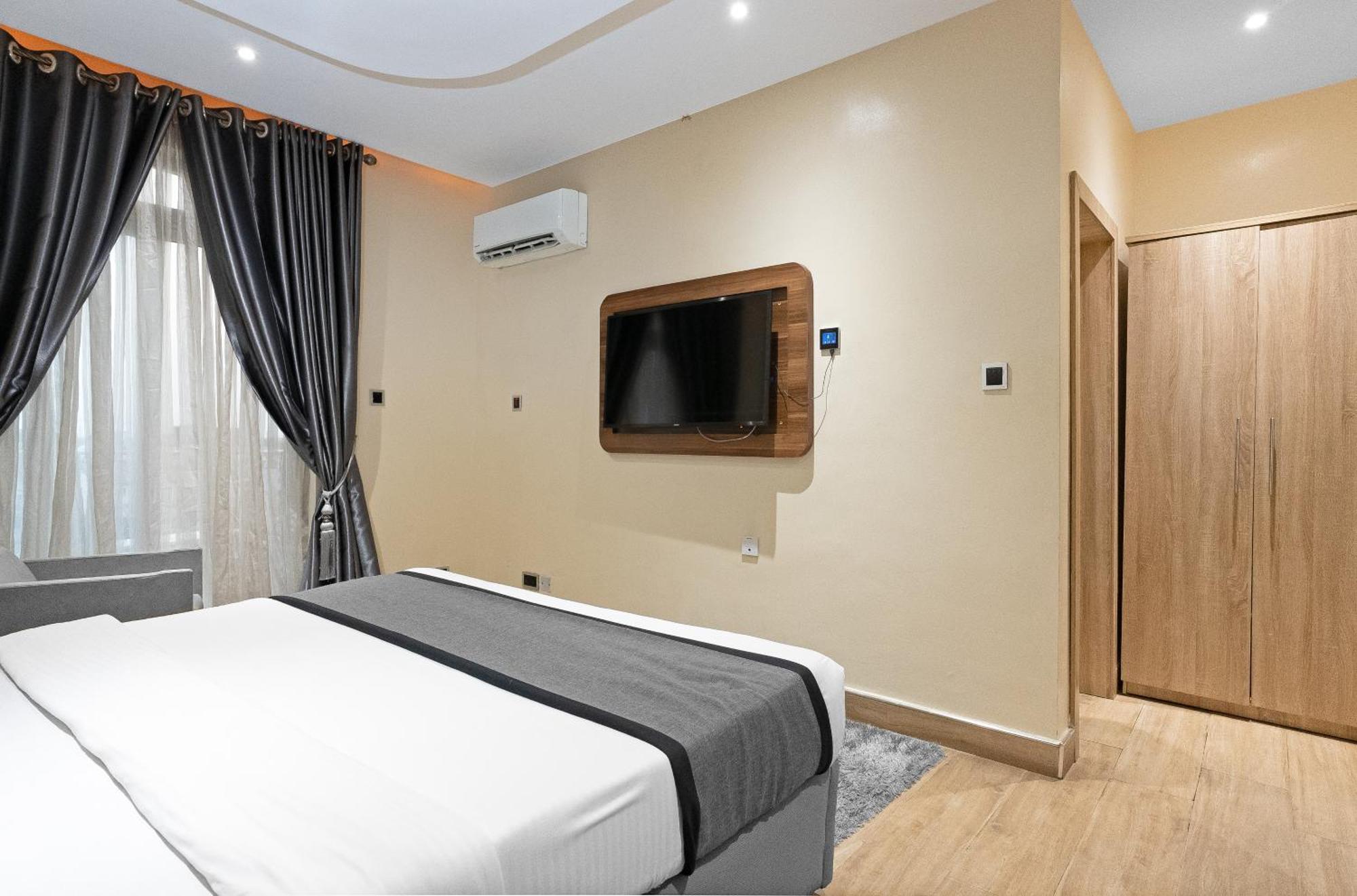 Watercress Hotels And Event Ikeja Ngoại thất bức ảnh