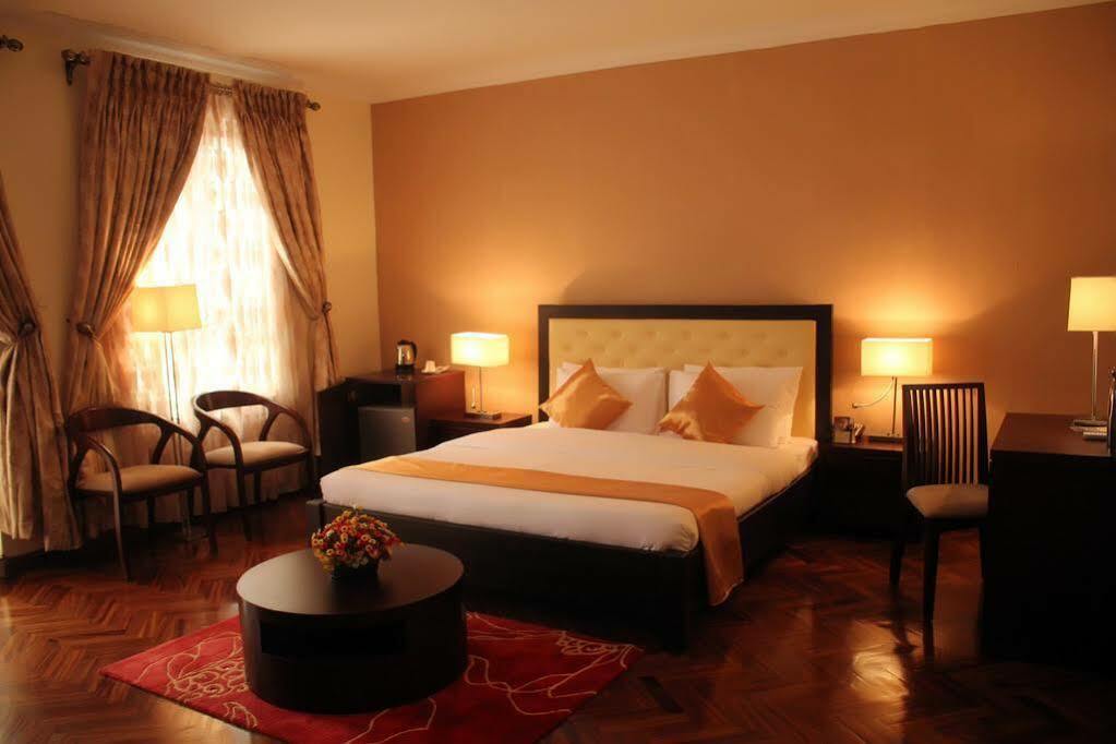 Watercress Hotels And Event Ikeja Ngoại thất bức ảnh